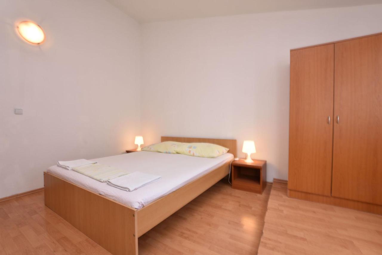 Apartments Jere Примоштен Екстер'єр фото